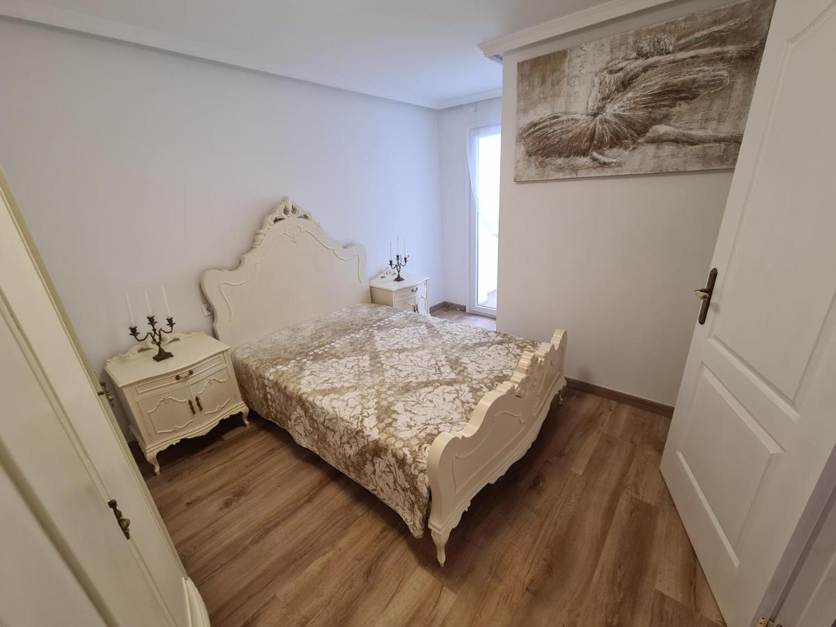 Retro 1 Bedroom Apartment Chayofa Екстер'єр фото
